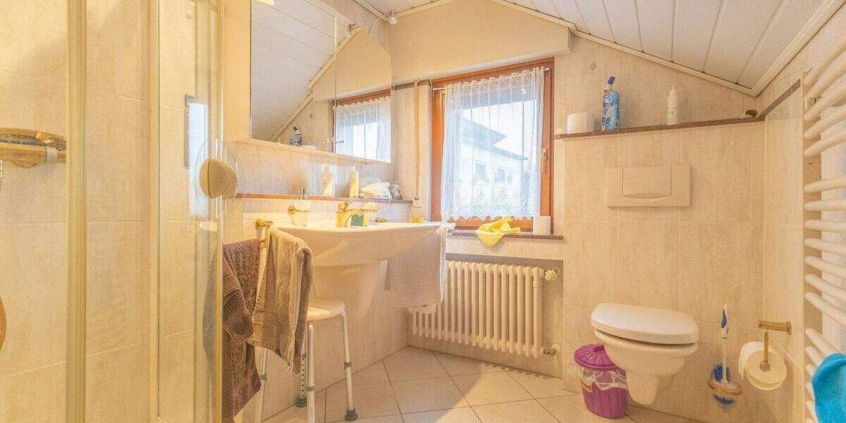 Einfamilienhaus Menden Mitte - 5 Zimmer, 122 m&sup2;, 215.000&euro; | Angebot:25729252