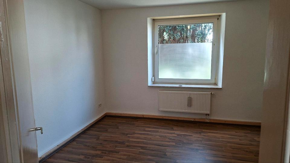 Erdgeschoßwohnung Ennepetal - 1 Zimmer, 67 m&sup2;, 405&euro; | Angebot:25934350