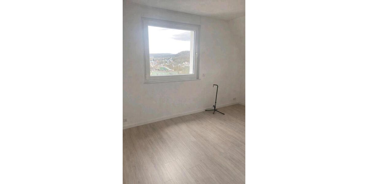 Etagenwohnung Gevelsberg - 4 Zimmer, 105 m&sup2;, 1.000&euro; | Angebot:26008414