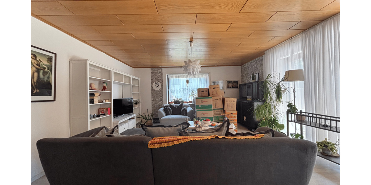 Etagenwohnung Neuenrade - 3 Zimmer, 90 m&sup2;, 675&euro; | Angebot:26881764