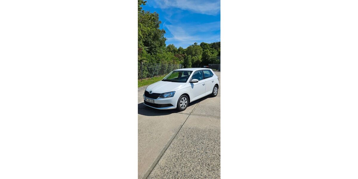 Skoda Fabia 148.500 km 5.300 &euro; Hemer 58675