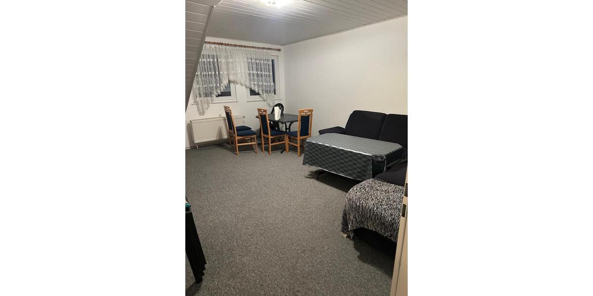 Dachgeschoßwohnung Meinerzhagen - 4 Zimmer, 79 m&sup2;, 450&euro; | Angebot:25370613