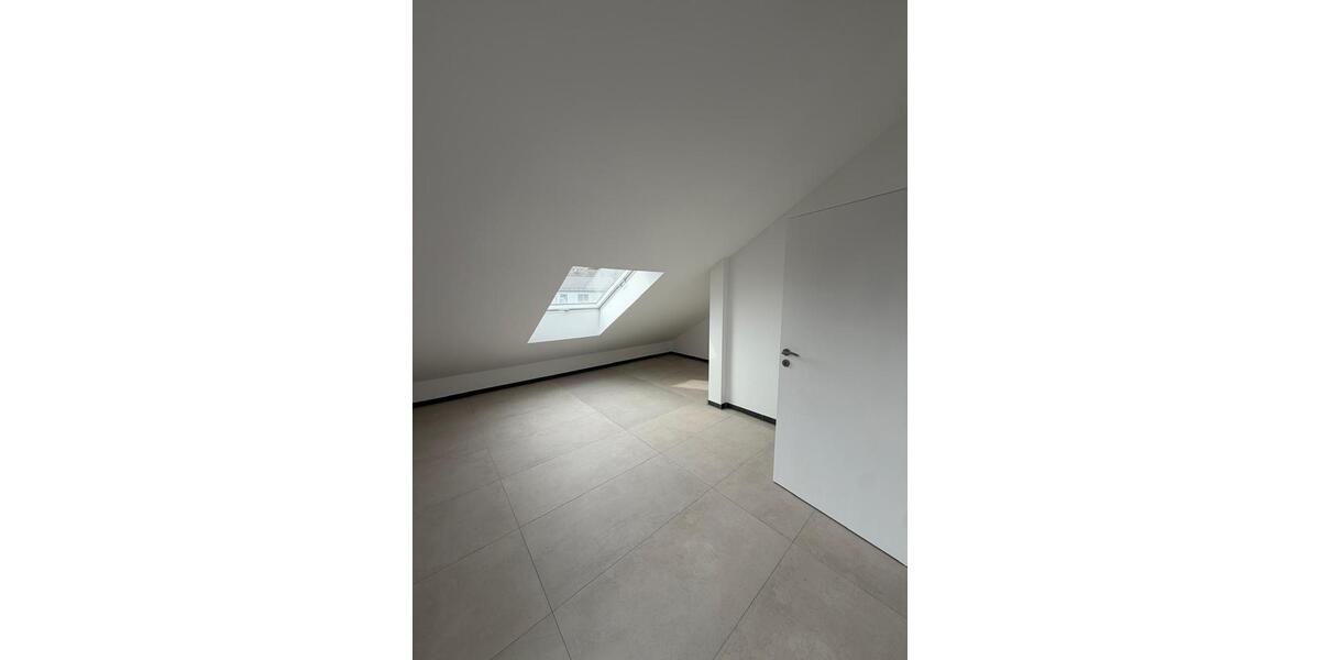 Doppelhaushälfte Gummersbach - 5 Zimmer, 133 m&sup2;, 1.800&euro; | Angebot:27615064
