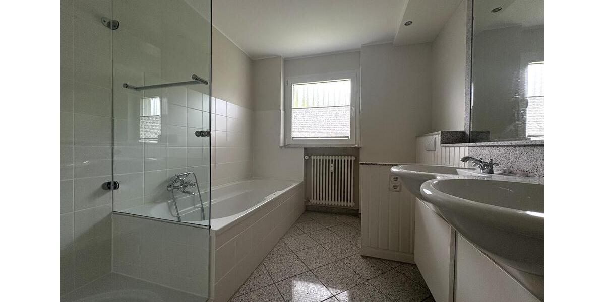 Etagenwohnung Lüdenscheid Othlinghausen - 3 Zimmer, 104 m&sup2;, 999&euro; | Angebot:24429777