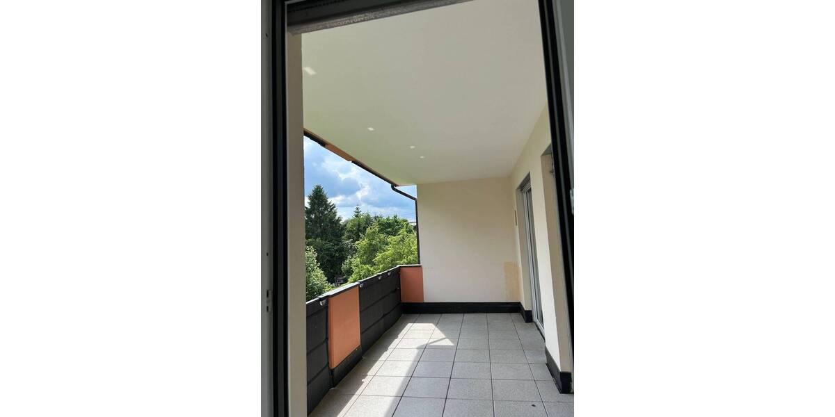 Etagenwohnung Gummersbach Reininghausen - 4 Zimmer, 98 m&sup2;, 1.125&euro; | Angebot:26909114