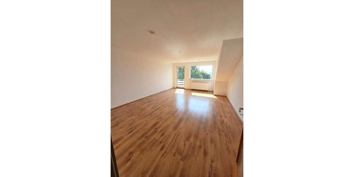 Dachgeschoßwohnung Lüdenscheid Brügge - 3 Zimmer, 80 m&sup2;, 493&euro; | Angebot:22091408