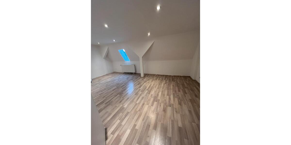 Dachgeschoßwohnung Hagen Hagen-Mitte - 3.5 Zimmer, 85 m&sup2;, 830&euro; | Angebot:26698778