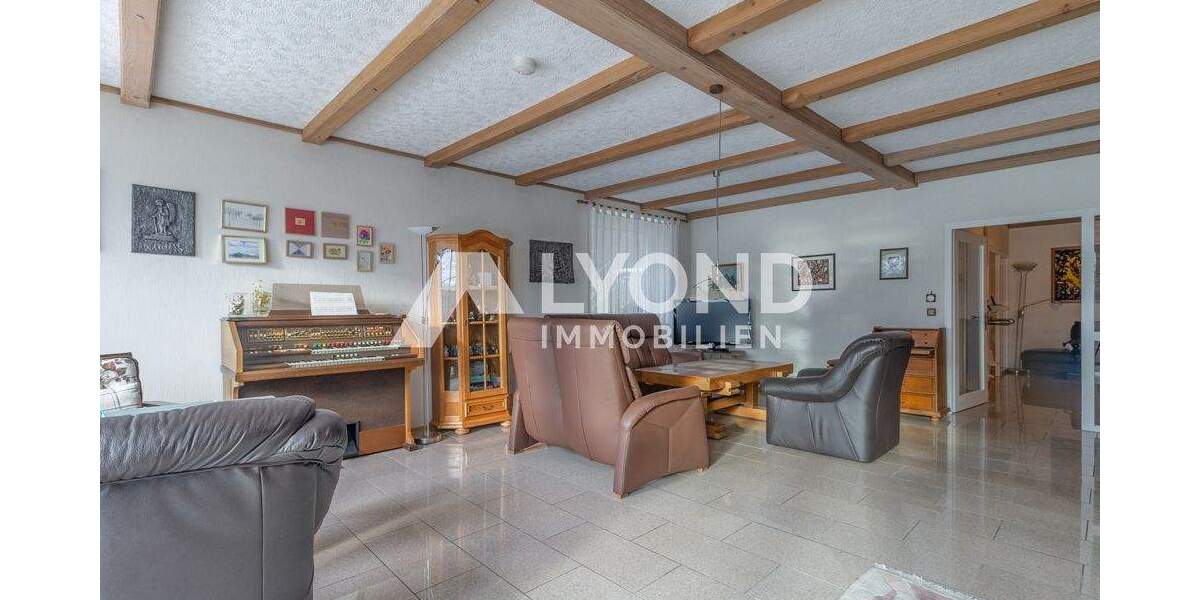 Etagenwohnung Hagen / Hohenlimburg Hohenlimburg - 5 Zimmer, 131 m&sup2;, 229.000&euro; | Angebot:25676930