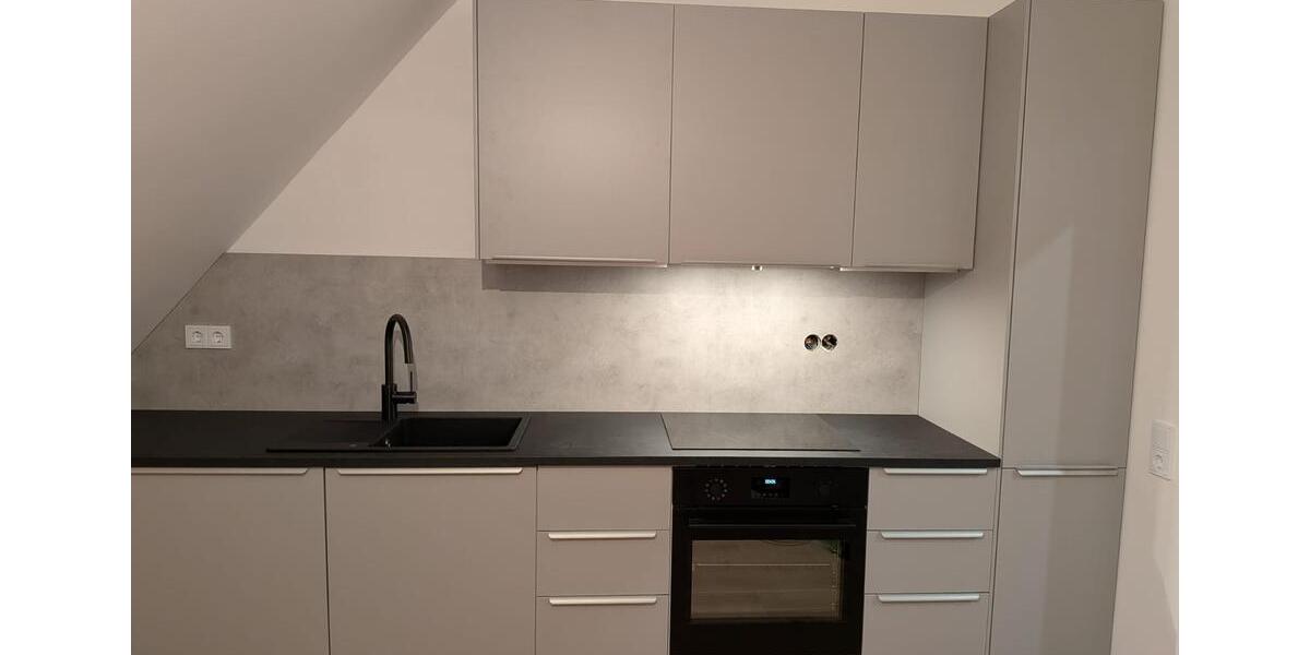 Dachgeschoßwohnung Gummersbach Berstig Süd - 3 Zimmer, 70 m&sup2;, 900&euro; | Angebot:24817253