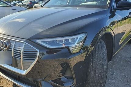 Audi e-tron 28.605 km 35.360 &euro; Hagen 58091