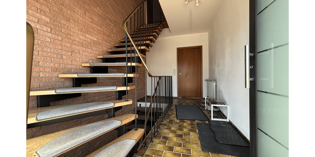 Etagenwohnung Neuenrade - 3 Zimmer, 90 m&sup2;, 675&euro; | Angebot:26881764