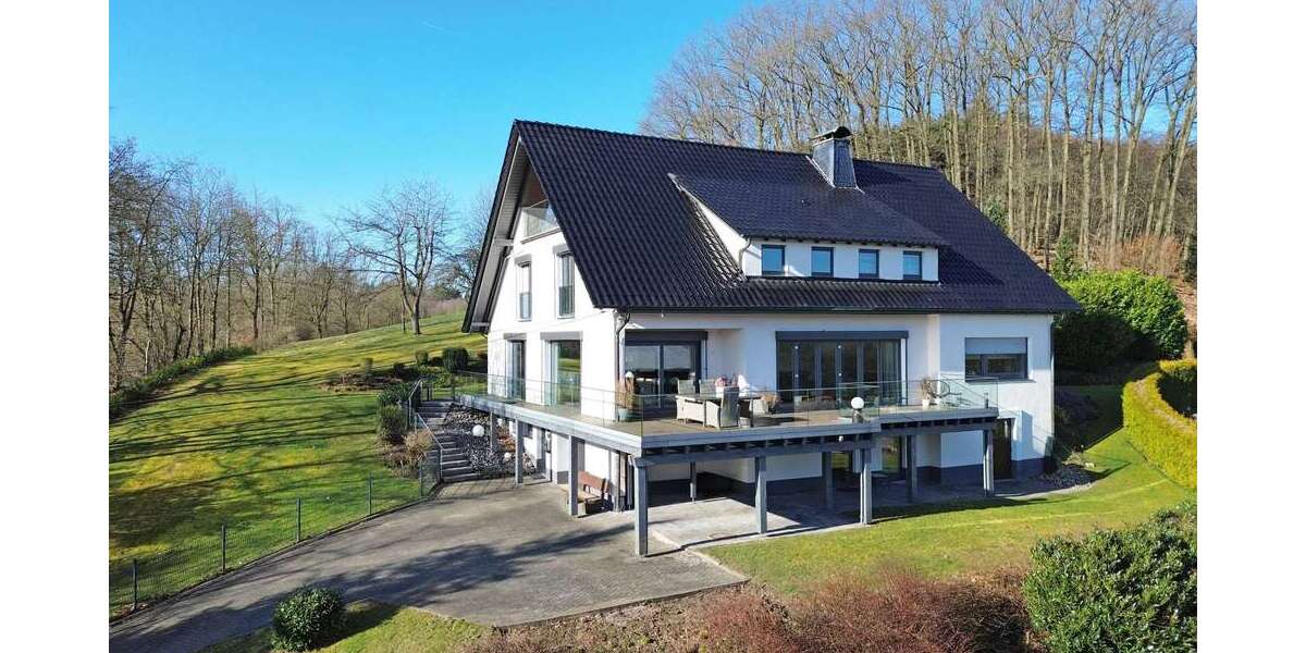 Einfamilienhaus Sundern (Sauerland) - 8 Zimmer, 363 m&sup2;, 845.000&euro; | Angebot:26018236
