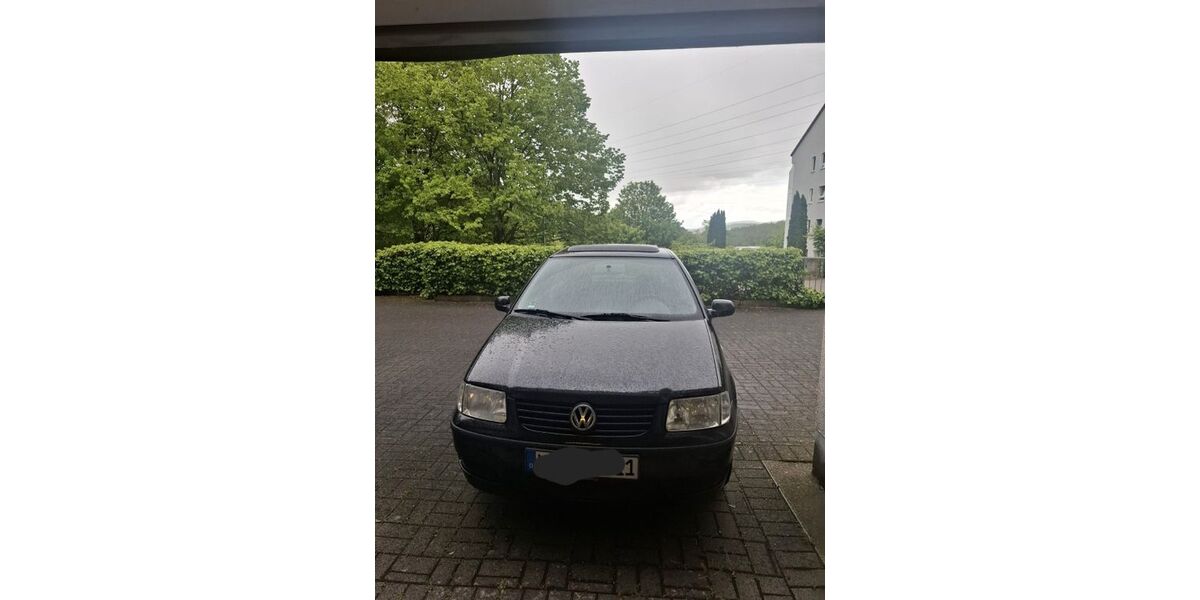 VW Polo 179.856 km 900 &euro; Iserlohn 58638