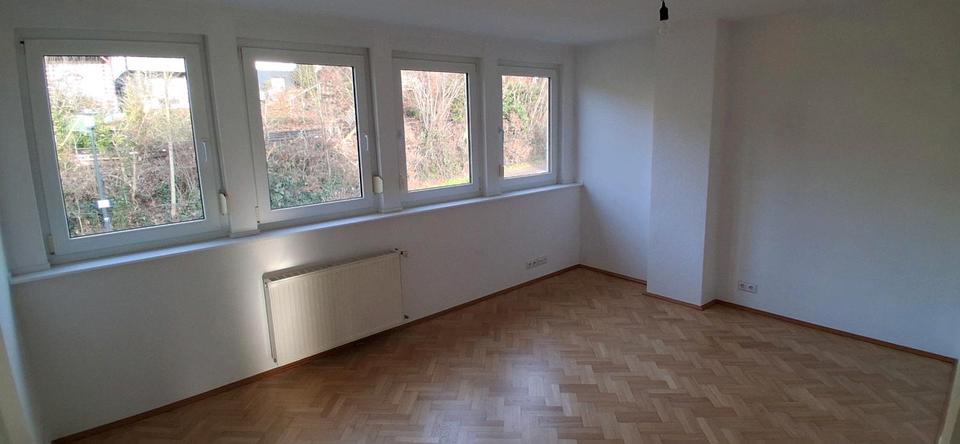 Einfamilienhaus Sundern (Sauerland) - 8 Zimmer, 270 m&sup2;, 499.000&euro; | Angebot:24574690