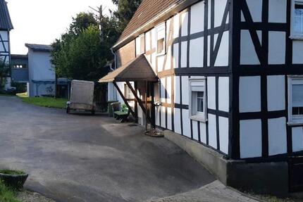 Haus Reichshof - 10 Zimmer, 250 m&sup2;, 295.000&euro; | Angebot:25422678