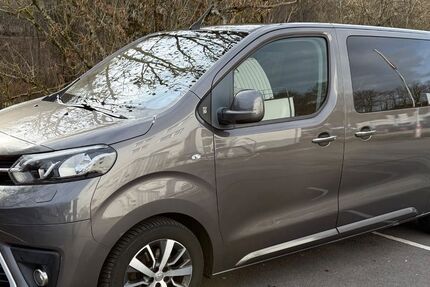 Toyota Proace (Verso) 127.500 km 24.990 &euro; Gummersbach 51645