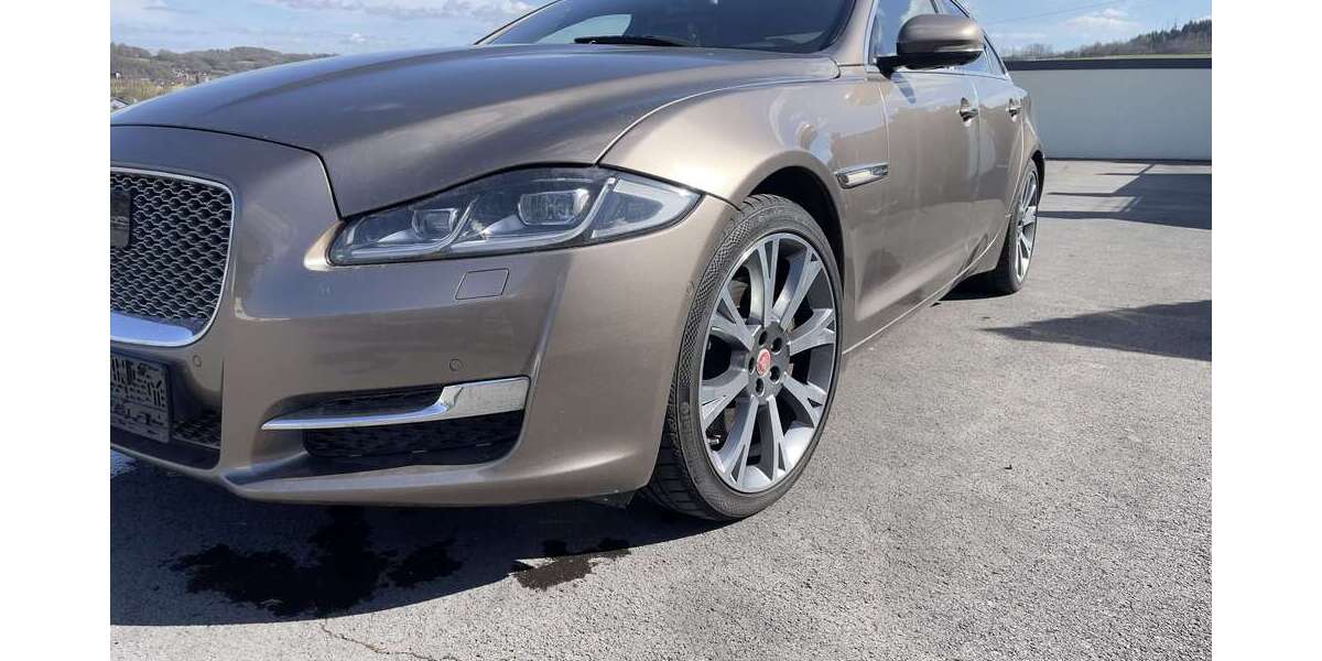 Jaguar XJ 138.245 km 19.900 &euro; Sundern 59846