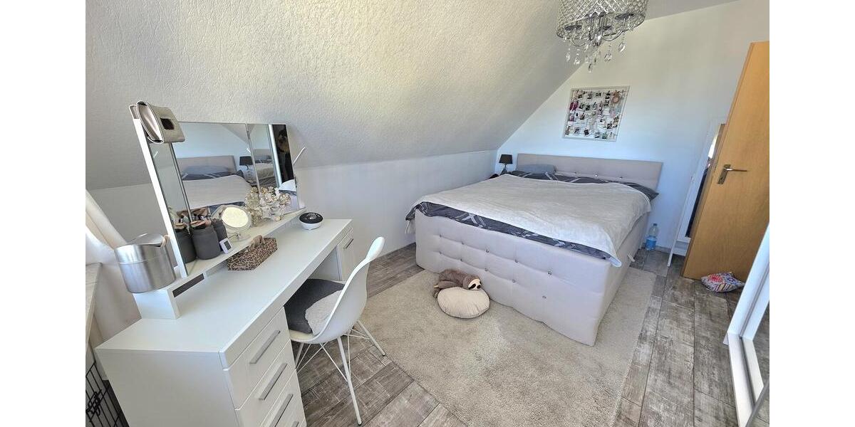 Dachgeschoßwohnung Lüdenscheid Othlinghausen - 2 Zimmer, 62 m&sup2;, 500&euro; | Angebot:26337231
