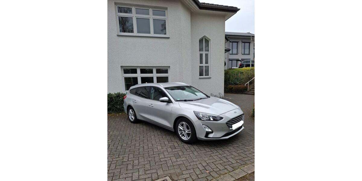 Ford Focus 75.500 km 12.500 &euro; Pernze 51702