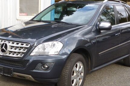 Mercedes-Benz ML 300 217.454 km 12.490 &euro; Gummersbach 51643