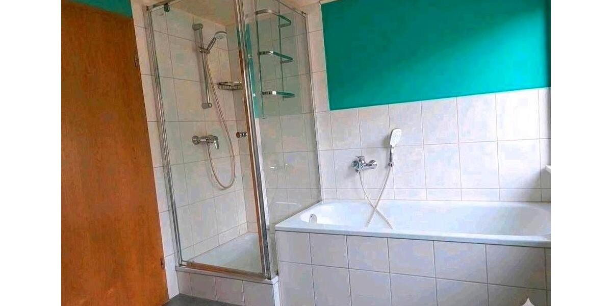 Dachgeschoßwohnung Drolshagen - 4 Zimmer, 75 m&sup2;, 650&euro; | Angebot:25907468