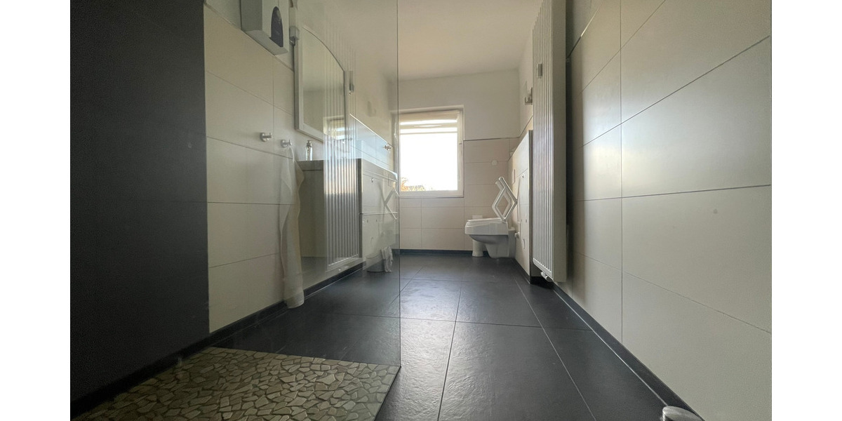 Einfamilienhaus Balve - 1 Zimmer, 243 m&sup2;, 450.000&euro; | Angebot:25703450