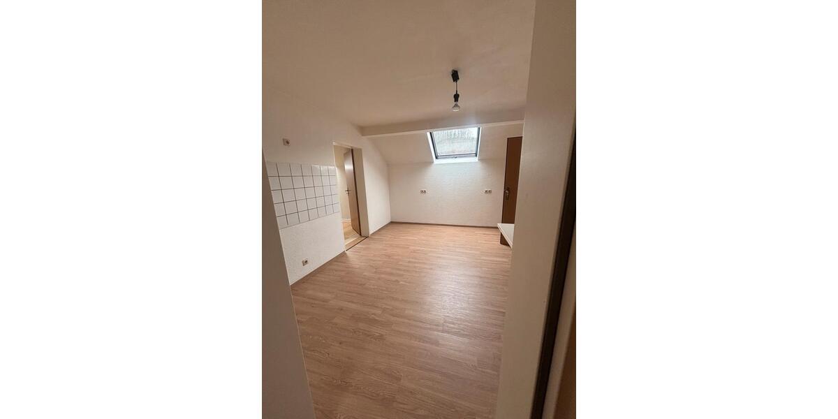 Etagenwohnung Gummersbach Berstig Süd - 2 Zimmer, 65 m&sup2;, 520&euro; | Angebot:26461507