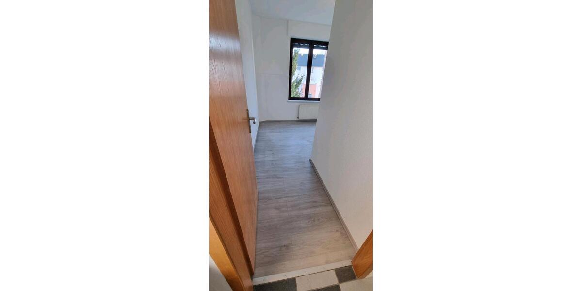 Etagenwohnung Iserlohn - 3 Zimmer, 75 m&sup2;, 590&euro; | Angebot:25957361