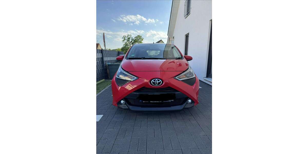 Toyota Aygo 31.000 km 10.600 &euro; Wipperfürth, Hansestadt 51688