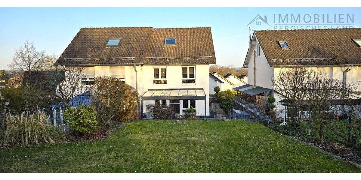 Doppelhaushälfte Hückeswagen Wiehagen - 5 Zimmer, 120 m&sup2;, 425.000&euro; | Angebot:25800230