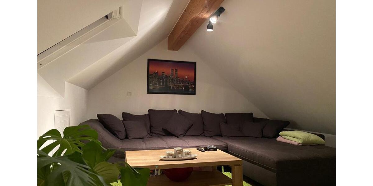 Dachgeschoßwohnung Bergneustadt - 3 Zimmer, 85 m&sup2;, 900&euro; | Angebot:25221209
