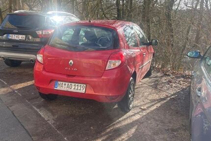 Renault Clio 123.000 km 2.300 &euro; Hagen 58097