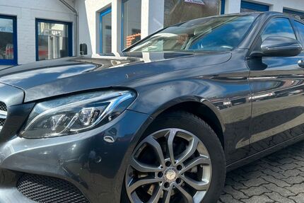 Mercedes-Benz C 220 237.000 km 14.749 &euro; Gummersbach (Zwischen Toom Markt und ATU) 51645