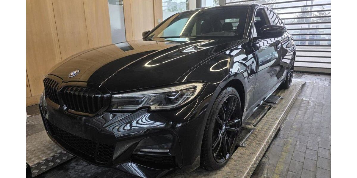 BMW 330 67.664 km 33.955 &euro; Hagen 58091