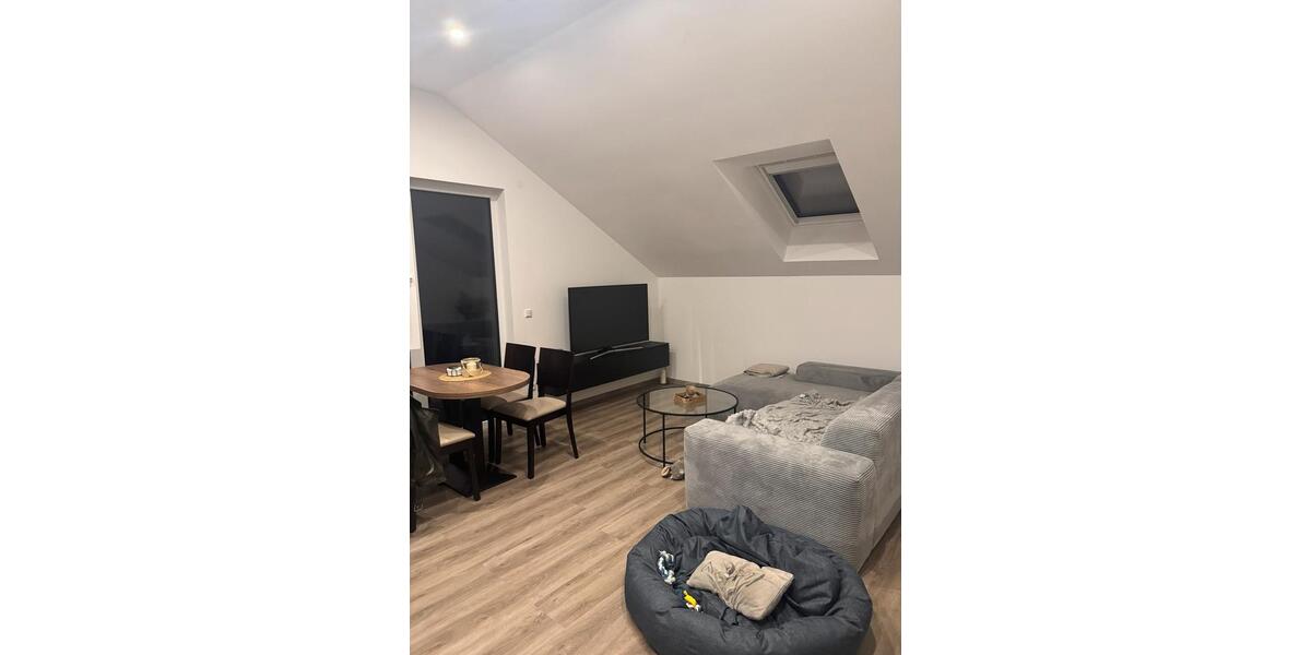 Dachgeschoßwohnung Engelskirchen - 2 Zimmer, 49 m&sup2;, 825&euro; | Angebot:25967817