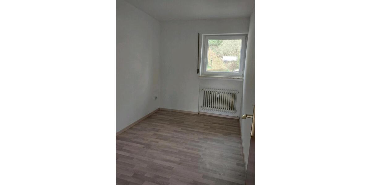Etagenwohnung Lüdenscheid Brügge - 4 Zimmer, 90 m&sup2;, 580&euro; | Angebot:26416847