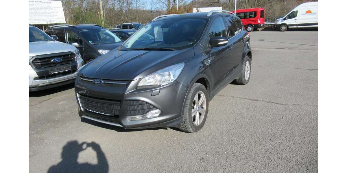 Ford Kuga 193.500 km 9.900 &euro; Drolshagen Ind.Geb.Sengenau 57489