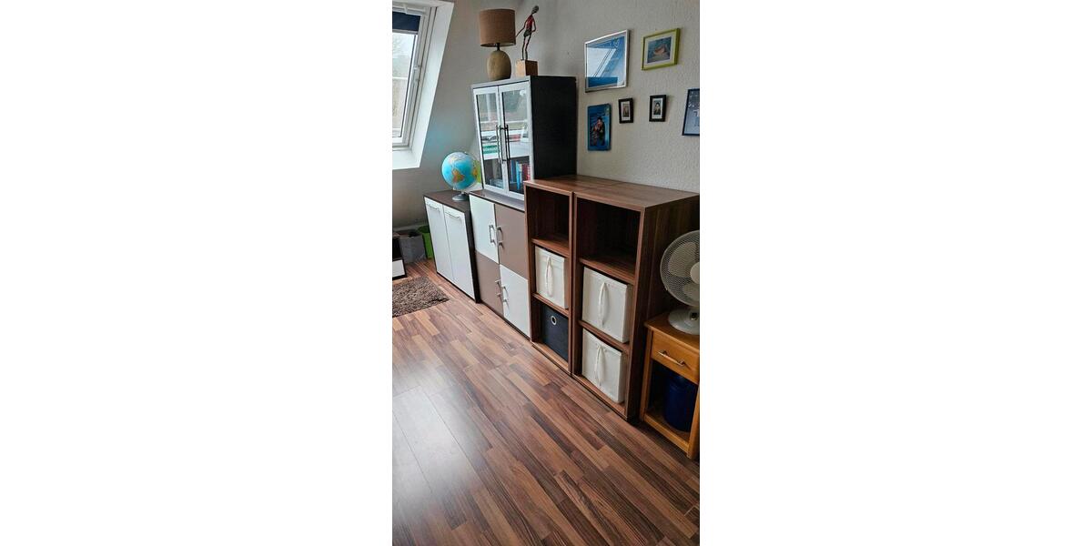 Dachgeschoßwohnung Gummersbach Berstig Süd - 1 Zimmer, 20 m&sup2;, 400&euro; | Angebot:25810556
