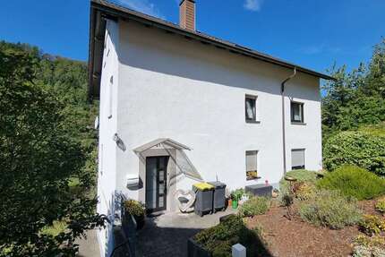 Haus Altena - 11 Zimmer, 210 m&sup2;, 268.000&euro; | Angebot:27552072