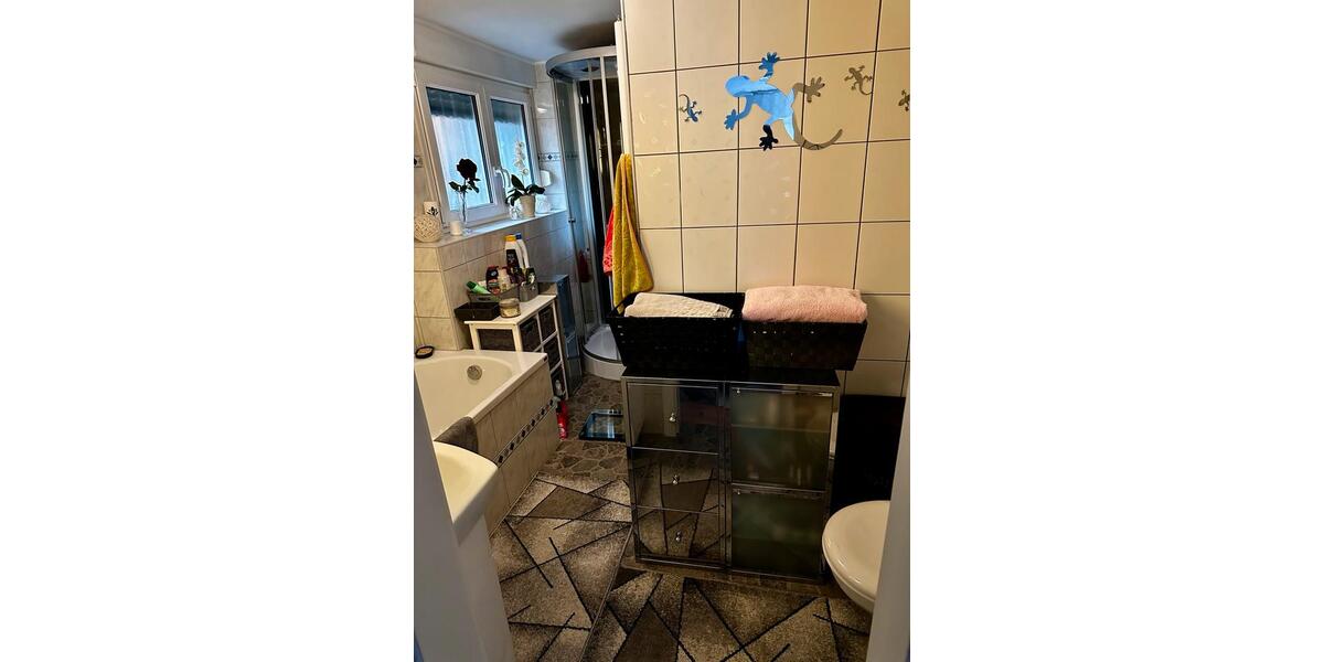 Einfamilienhaus Gummersbach Berstig Süd - 8 Zimmer, 183 m&sup2;, 360.000&euro; | Angebot:26613918