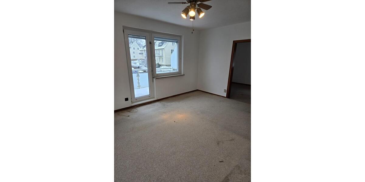 Etagenwohnung Gummersbach - 3 Zimmer, 82 m&sup2;, 800&euro; | Angebot:24454274