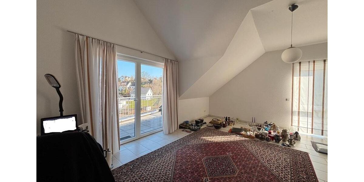 Dachgeschoßwohnung Reichshof - 2 Zimmer, 84 m&sup2;, 710&euro; | Angebot:26233344