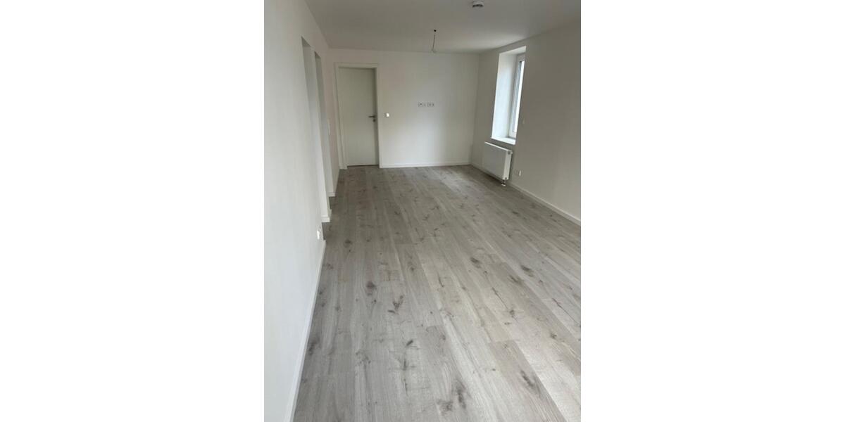 Etagenwohnung Plettenberg - 5 Zimmer, 83 m&sup2;, 660&euro; | Angebot:25547489