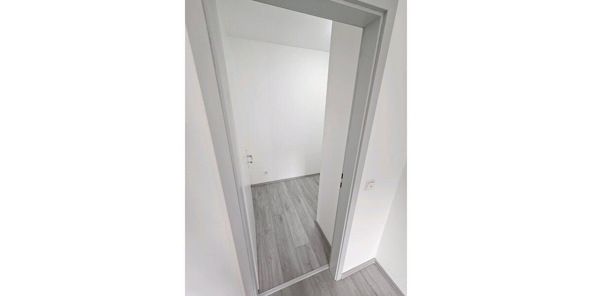 Dachgeschoßwohnung Hagen Hagen-Mitte - 1.5 Zimmer, 70 m&sup2;, 550&euro; | Angebot:26432456