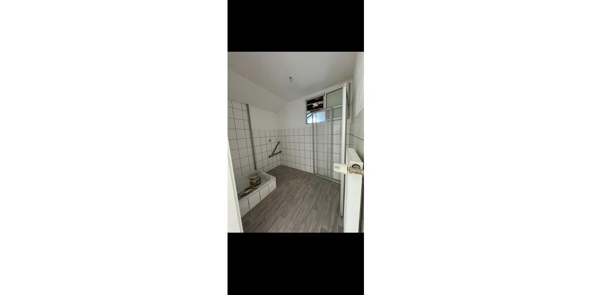 Dachgeschoßwohnung Lüdenscheid Staberg - 4 Zimmer, 70 m&sup2;, 600&euro; | Angebot:25367724