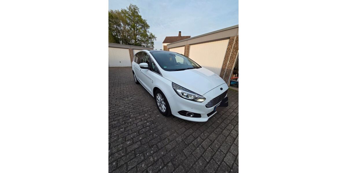 Ford S-Max 258.000 km 7.800 &euro; Menden 58708