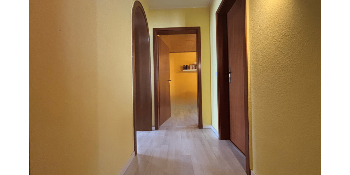 Etagenwohnung Neuenrade - 3 Zimmer, 90 m&sup2;, 675&euro; | Angebot:26881764