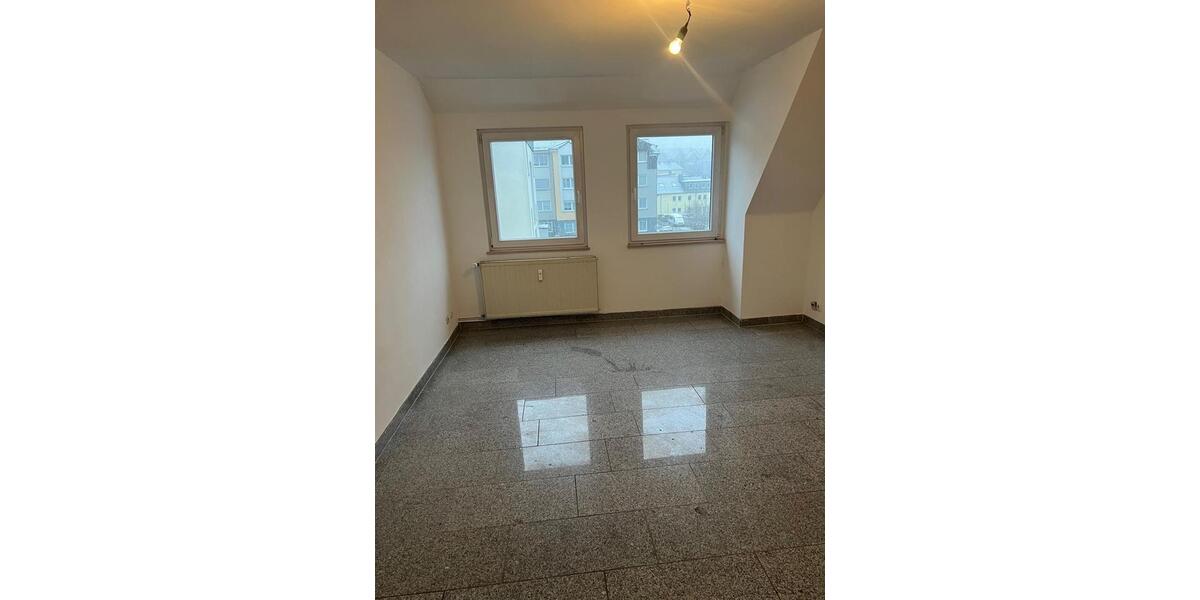 Dachgeschoßwohnung Lüdenscheid - 2 Zimmer, 47 m&sup2;, 355&euro; | Angebot:26442669
