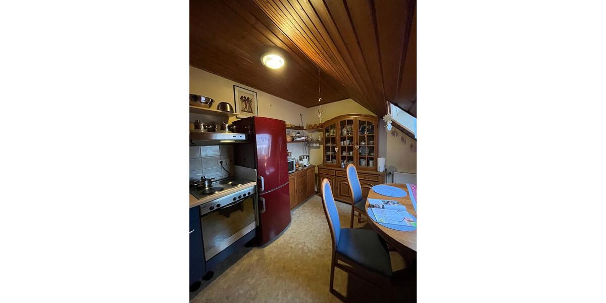 Dachgeschoßwohnung Neuenrade - 3 Zimmer, 72 m&sup2;, 580&euro; | Angebot:25170853