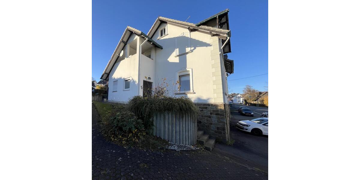 Einfamilienhaus Gummersbach Hepel - 7 Zimmer, 145 m&sup2;, 239.000&euro; | Angebot:25806869